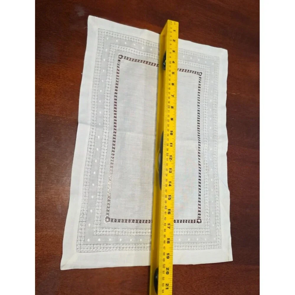 Cut Out Lace Linen Placemats White Set of 4 Vintage Handmade 19.5